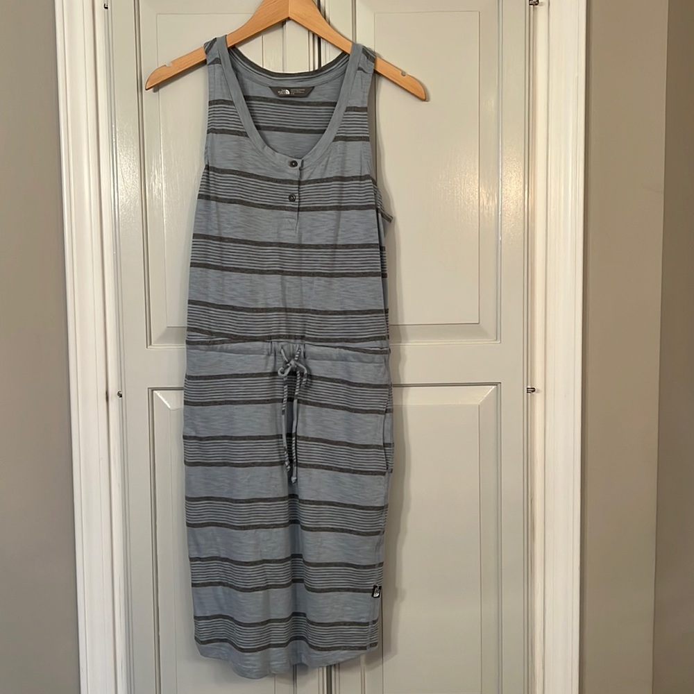 Ladies Northface Casual Dress sz M